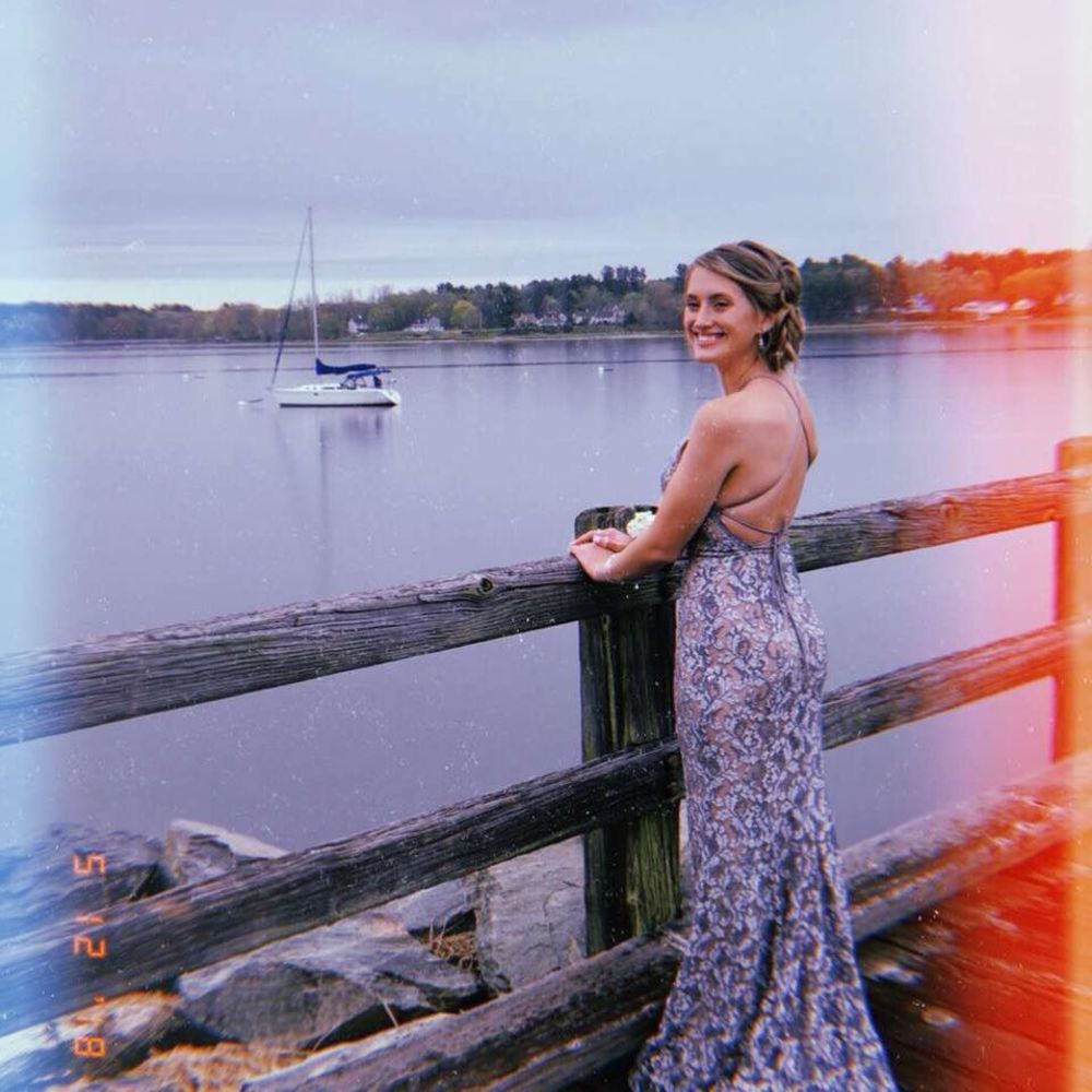 Meet your Posher, Chloe